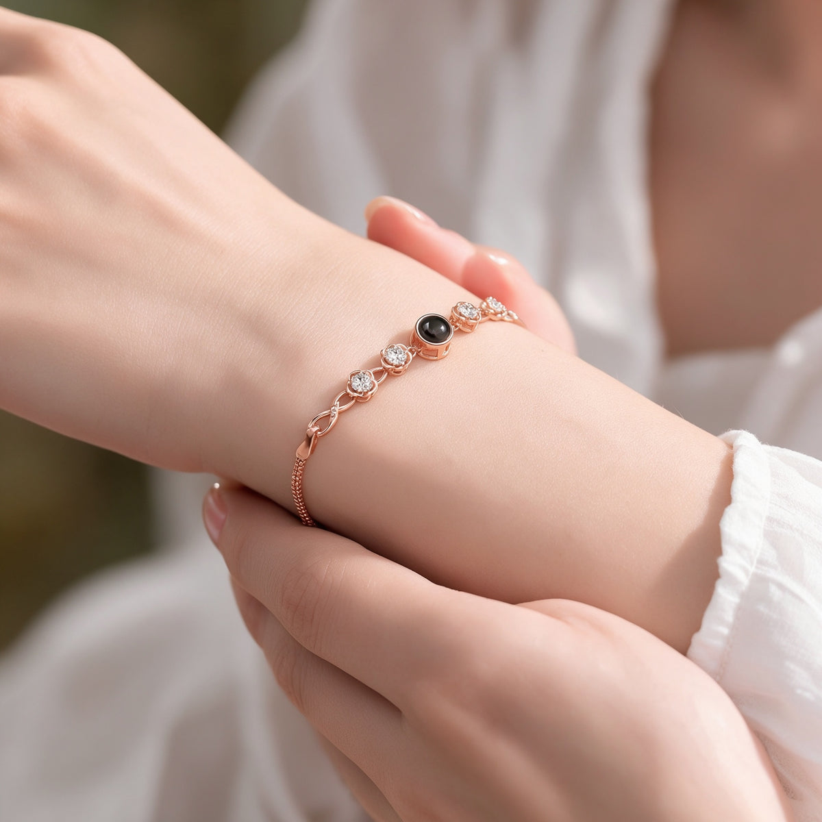 Round Photo Projection Bracelet