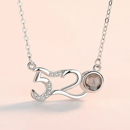 520 Photo Projection Necklace